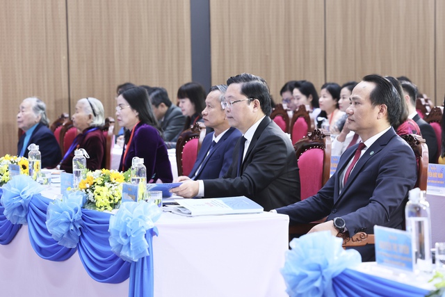 Phụ nữ Đà Nẵng phải là "nhạc trưởng văn hóa" trong gia đình và cộng đồng- Ảnh 2. Phụ nữ Đà Nẵng phải là "nhạc trưởng văn hóa" trong gia đình và cộng đồng- Ảnh 2.