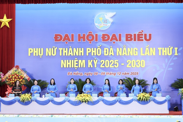 Phụ nữ Đà Nẵng phải là "nhạc trưởng văn hóa" trong gia đình và cộng đồng- Ảnh 3. Phụ nữ Đà Nẵng phải là "nhạc trưởng văn hóa" trong gia đình và cộng đồng- Ảnh 3.