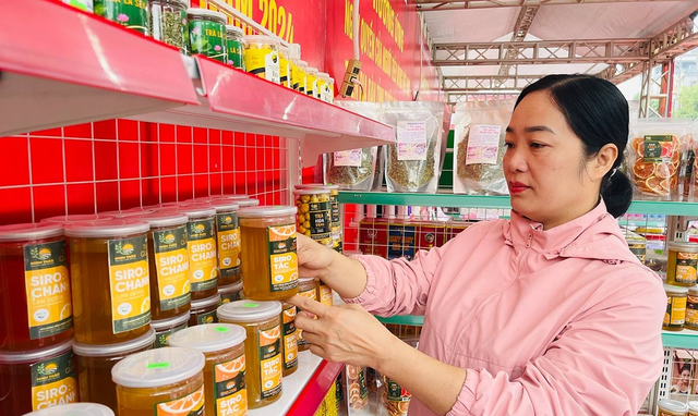 Vượt qua bạo bệnh, người phụ nữ Tày khởi nghiệp nông sản "tử tế" vươn ra thế giới- Ảnh 1. Vượt qua bạo bệnh, người phụ nữ Tày khởi nghiệp nông sản "tử tế" vươn ra thế giới- Ảnh 1.