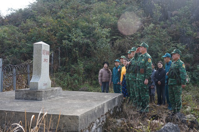 Bản hòa ca chào năm mới nơi địa đầu Tổ quốc- Ảnh 1.