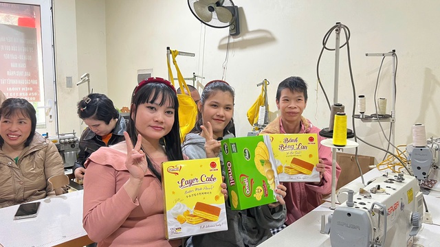 Báo Phụ nữ Việt Nam thăm, tặng quà trẻ em khuyết tật nhân dịp năm mới- Ảnh 3.