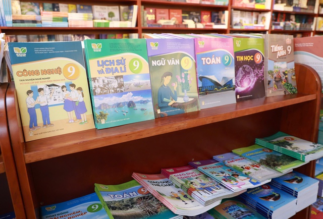 Bộ sách “Kết nối tri thức với cuộc sống” sẽ được sử dụng làm SGK thống nhất  trên toàn quốc              Ảnh: NXB