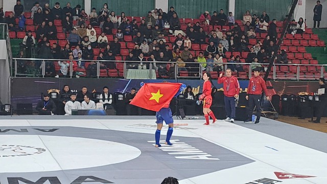Nữ võ sĩ Việt Nam chiến thắng ấn tượng tại giải Vô địch MMA châu Á- Ảnh 6. Nữ võ sĩ Việt Nam chiến thắng ấn tượng tại giải Vô địch MMA châu Á- Ảnh 6.