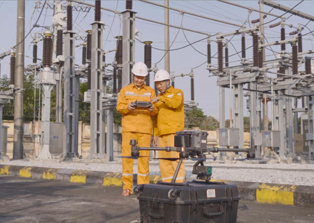 EVNNPC gắn đổi mới sáng tạo với hiệu quả sản xuất kinh doanh để cung cấp điện an toàn và bền vững- Ảnh 1. EVNNPC gắn đổi mới sáng tạo với hiệu quả sản xuất kinh doanh để cung cấp điện an toàn và bền vững- Ảnh 1.