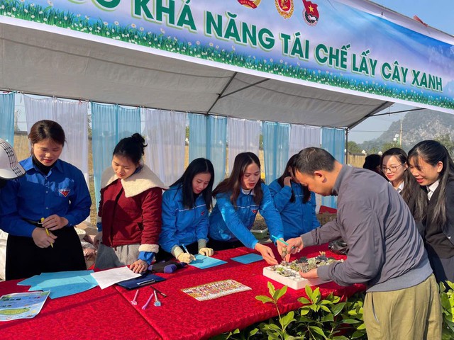 Nhiều hoạt động hỗ trợ an sinh xã hội ở Lạng Sơn dịp cận Tết- Ảnh 6.