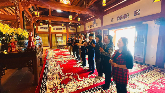 Mang xuân ấm đến với đồng bào và học sinh vùng cao Lao Chải- Ảnh 1.