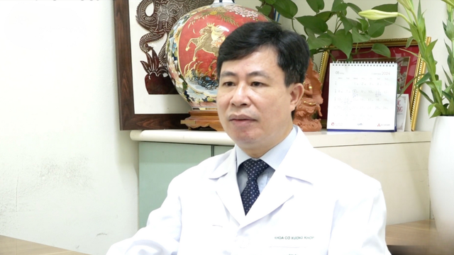 Ngày càng nhiều người trẻ bị thoái hóa cột sống thắt lưng, bác sĩ hướng dẫn cách phòng ngừa- Ảnh 1.