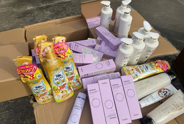 Triệt phá đường dây nhập hơn 25 tấn mỹ phẩm giả từ Trung Quốc, bán tràn lan trên mạng- Ảnh 1.