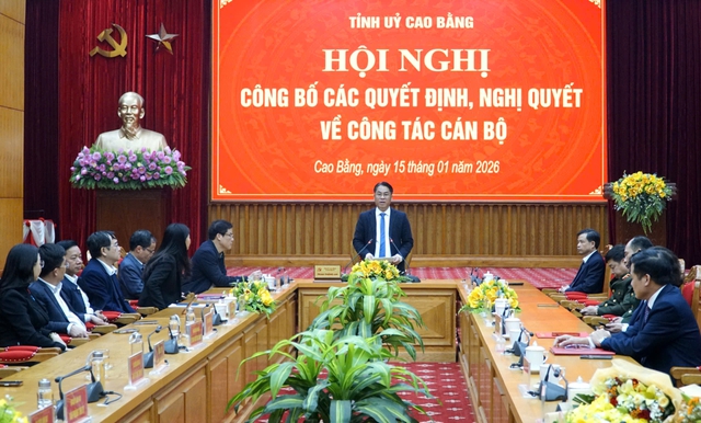 Tỉnh Cao Bằng điều động, bổ nhiệm nhiều lãnh đạo chủ chốt - Ảnh 3.