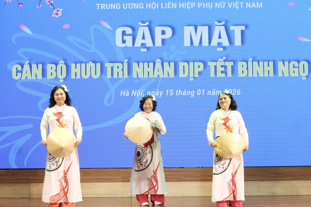 Trung ương Hội LHPN Việt Nam gặp mặt cán bộ hưu trí phía Bắc nhân dịp Tết Bính Ngọ 2026- Ảnh 12.