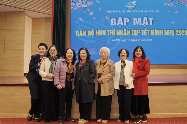 Trung ương Hội LHPN Việt Nam gặp mặt cán bộ hưu trí phía Bắc nhân dịp Tết Bính Ngọ 2026- Ảnh 16.