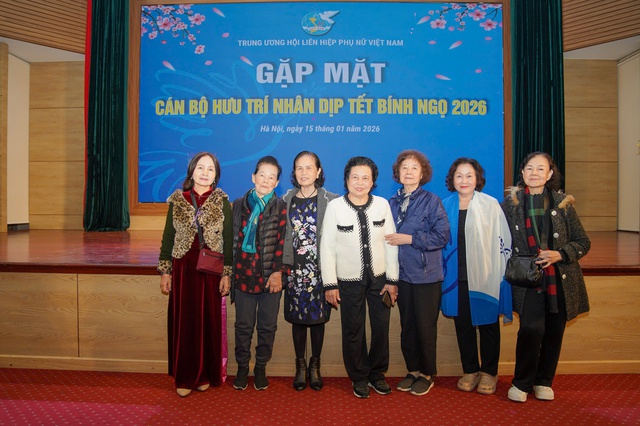 Trung ương Hội LHPN Việt Nam gặp mặt cán bộ hưu trí phía Bắc nhân dịp Tết Bính Ngọ 2026- Ảnh 20.