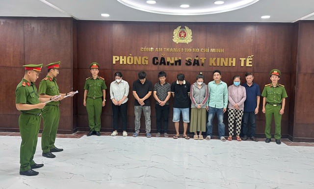 TPHCM: Hơn 50 tấn thịt heo được "phù phép" thành thịt đà điểu, dê, nai và nhím- Ảnh 5.