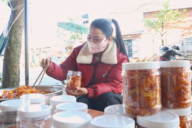 Những phụ nữ giữ nhịp Tết ở "thủ phủ quất lớn nhất miền Trung"- Ảnh 9.