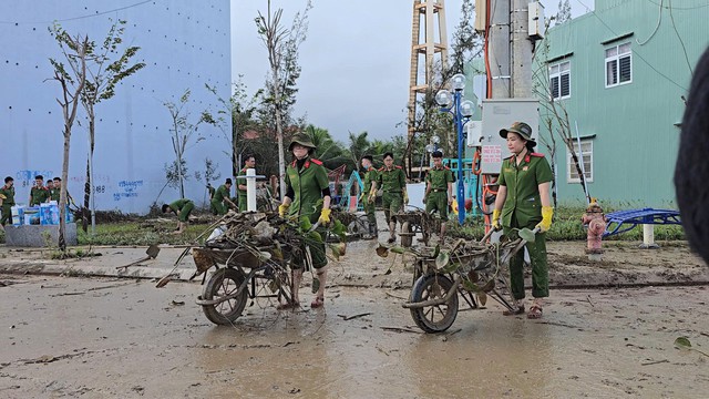 Phụ nữ Công an nhân dân: Niềm tin và khát vọng cống hiến dưới ngọn cờ của Đảng- Ảnh 3.