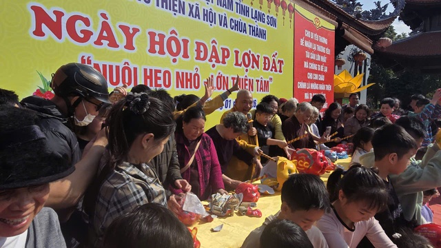 Lạng Sơn: “Mổ lợn đất” gom gần 400 triệu đồng làm thiện nguyện- Ảnh 6.