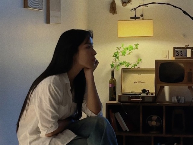 Cô gái mồ côi cha mẹ bước qua nỗi đau và chọn sống không gục ngã- Ảnh 1.