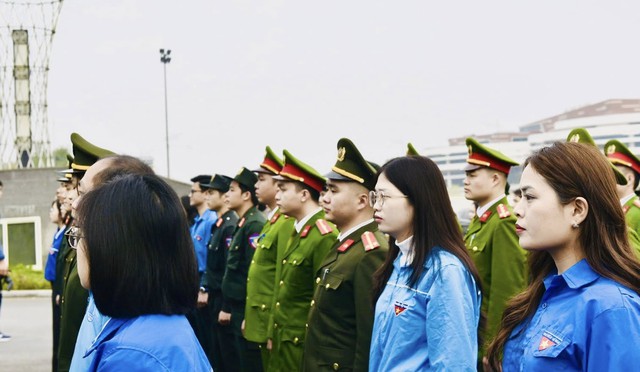 Tuổi trẻ Cao Bằng, Lạng Sơn đồng loạt tổ chức Lễ chào cờ trước thềm khai mạc Đại hội XIV của Đảng- Ảnh 2.