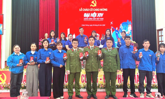 Tuổi trẻ Cao Bằng, Lạng Sơn đồng loạt tổ chức Lễ chào cờ trước thềm khai mạc Đại hội XIV của Đảng- Ảnh 12.