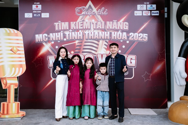 Cuộc thi MC nhí "Micro Vàng": Hơn 130 thí sinh tranh tài ở vòng Bán kết- Ảnh 4.