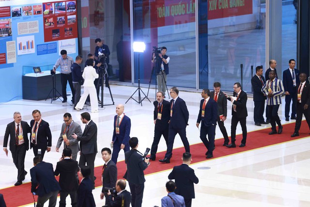 Các đại biểu quốc tế dự phiên khai mạc Đại hội XIV của Đảng- Ảnh 2.