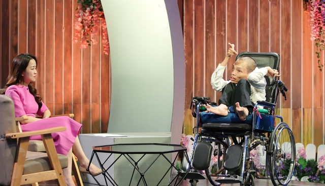 Do Ha Cu était invité à l'émission « Semer l'espoir » de la télévision vietnamienne.