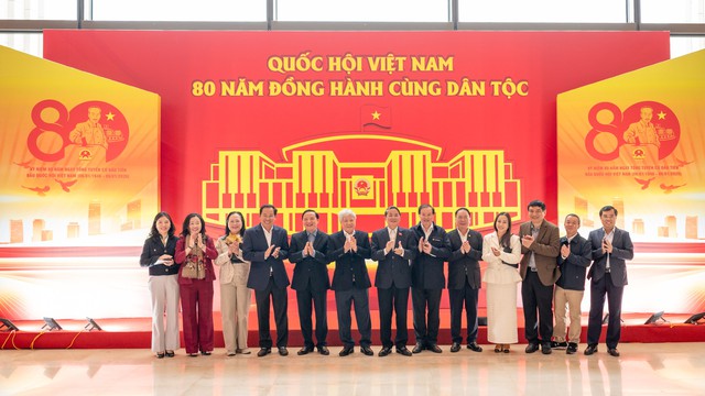 Đảm bảo trang trọng, tạo dấu ấn sâu sắc Lễ kỷ niệm 80 năm Ngày Tổng tuyển cử đầu tiên bầu Quốc hội Việt Nam - Ảnh 3. Đảm bảo trang trọng, tạo dấu ấn sâu sắc Lễ kỷ niệm 80 năm Ngày Tổng tuyển cử đầu tiên bầu Quốc hội Việt Nam - Ảnh 3.