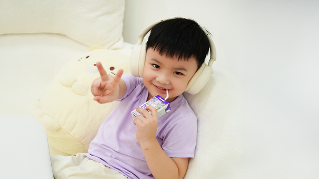 Vinamilk ra mắt Optium A2 Pro+: Siêu sữa uống dinh dưỡng với lợi ích cộng hưởng vượt trội - Ảnh 2. Vinamilk ra mắt Optium A2 Pro+: Siêu sữa uống dinh dưỡng với lợi ích cộng hưởng vượt trội - Ảnh 2.