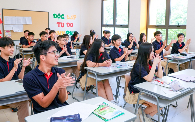 Siết dạy thêm trá hình: Quyết liệt nhưng có nguy cơ “áp đặt trách nhiệm