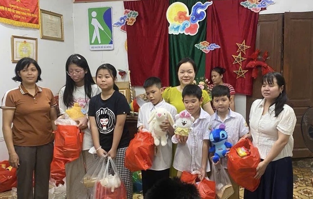 Mỗi tháng ít nhất 1 chuyến đi đến với những phận đời khó khăn- Ảnh 7. Mỗi tháng ít nhất 1 chuyến đi đến với những phận đời khó khăn- Ảnh 7.