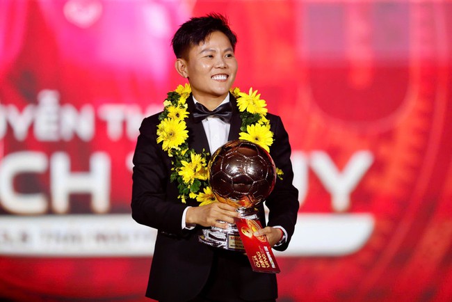 Nguyễn Thị Bích Thùy và Nguyễn Hoàng Đức đoạt giải Quả bóng Vàng Việt Nam 2025- Ảnh 2.