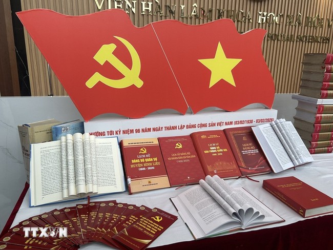 Bảo đảm Văn kiện Đại hội XIV trở thành động lực đổi mới tư duy và hành động, khơi dậy khát vọng phát triển- Ảnh 1.