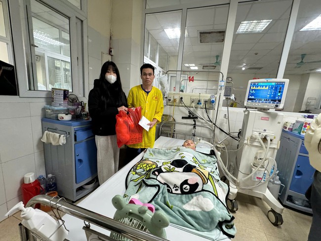 Báo Phụ nữ Việt Nam và thí sinh MC Nhí mang "Tết ấm" đến với bệnh nhi nghèo ở Thanh Hóa- Ảnh 15.