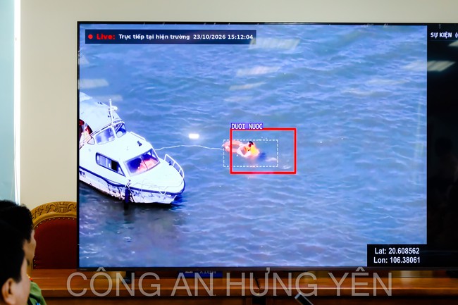 Công an Hưng Yên trình diễn UAV phục vụ tuần tra, giám sát giao thông- Ảnh 6.