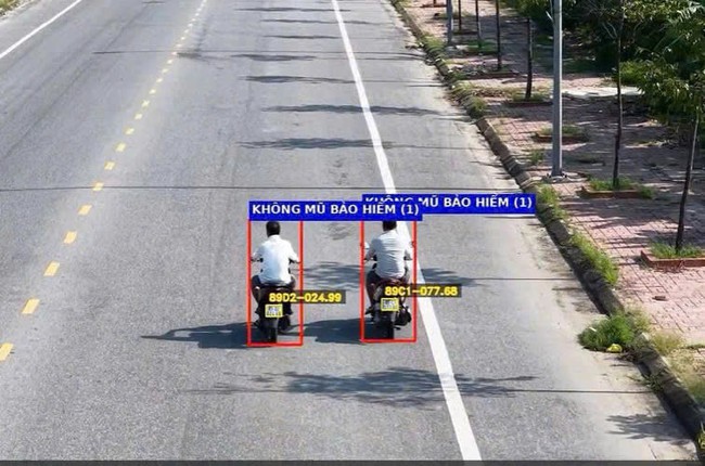 Công an Hưng Yên trình diễn UAV phục vụ tuần tra, giám sát giao thông- Ảnh 5.