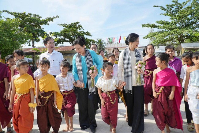 Những bữa ăn học đường góp phần vun đắp tương lai- Ảnh 1.
