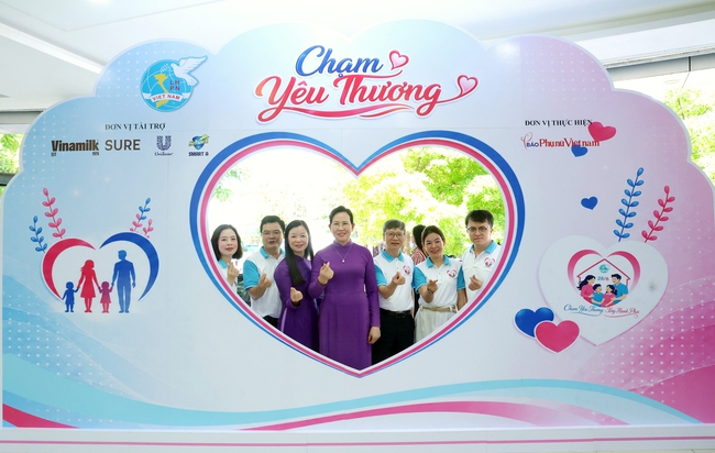 Smart A đồng hành cùng Hội LHPN Việt Nam trong Lễ mít tinh hưởng ứng Ngày Gia đình Việt Nam 28/6- Ảnh 1.