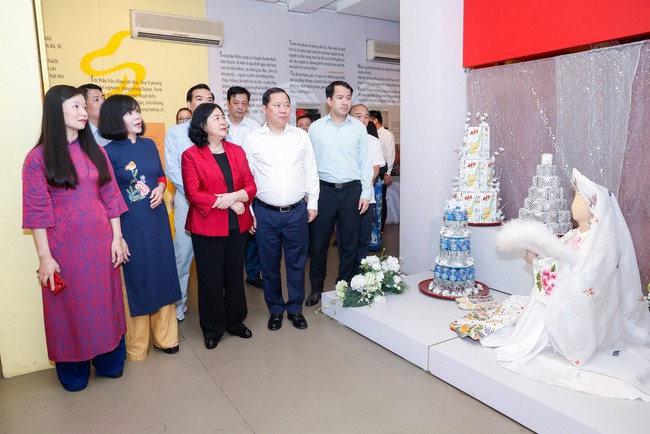 Chủ tịch UBTƯ MTTQ Việt Nam Bùi Thị Minh Hoài dự Chương trình "Huyền thoại tuổi thanh xuân"- Ảnh 4.