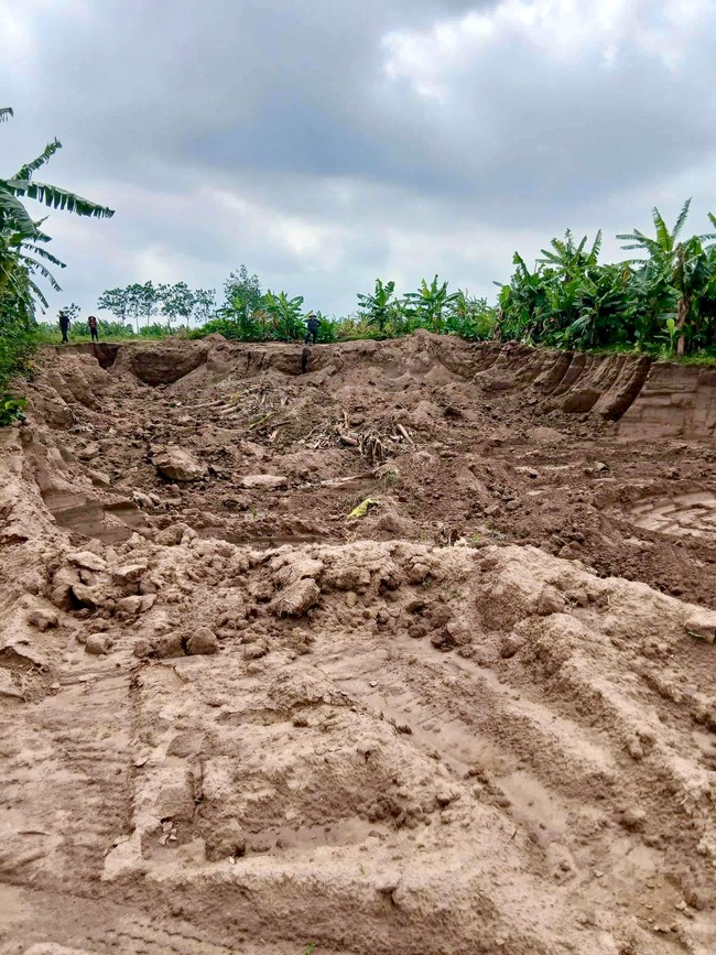 Vụ đất ruộng "không cánh mà bay" ở Hưng Yên: Có dấu hiệu vi phạm quy định về khai thác tài nguyên- Ảnh 3.