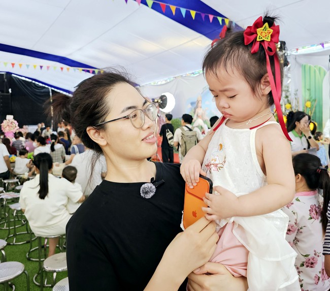 Trung thu của những em bé từng là giấc mơ- Ảnh 2.