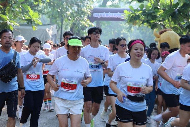 Tưng bừng khai mạc Giải "Phụ nữ chạy vì môi trường không khói thuốc và tương lai xanh" 2026- Ảnh 12.