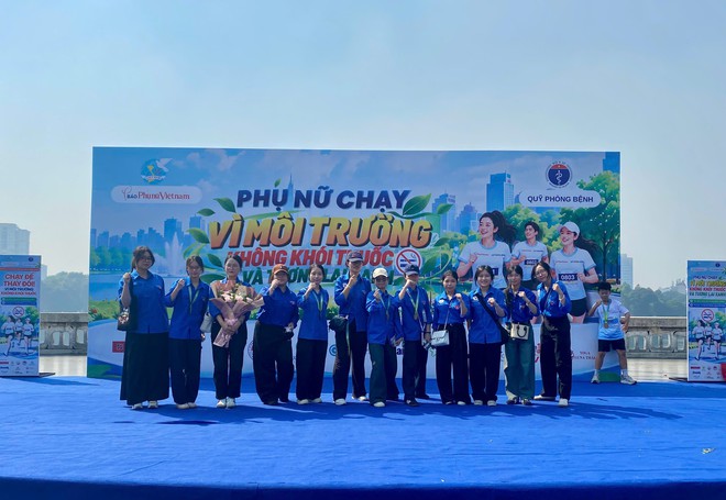 Sinh viên trường Đại học Văn hóa Hà Nội tiếp sức cho những bước chạy vì cộng đồng- Ảnh 2.