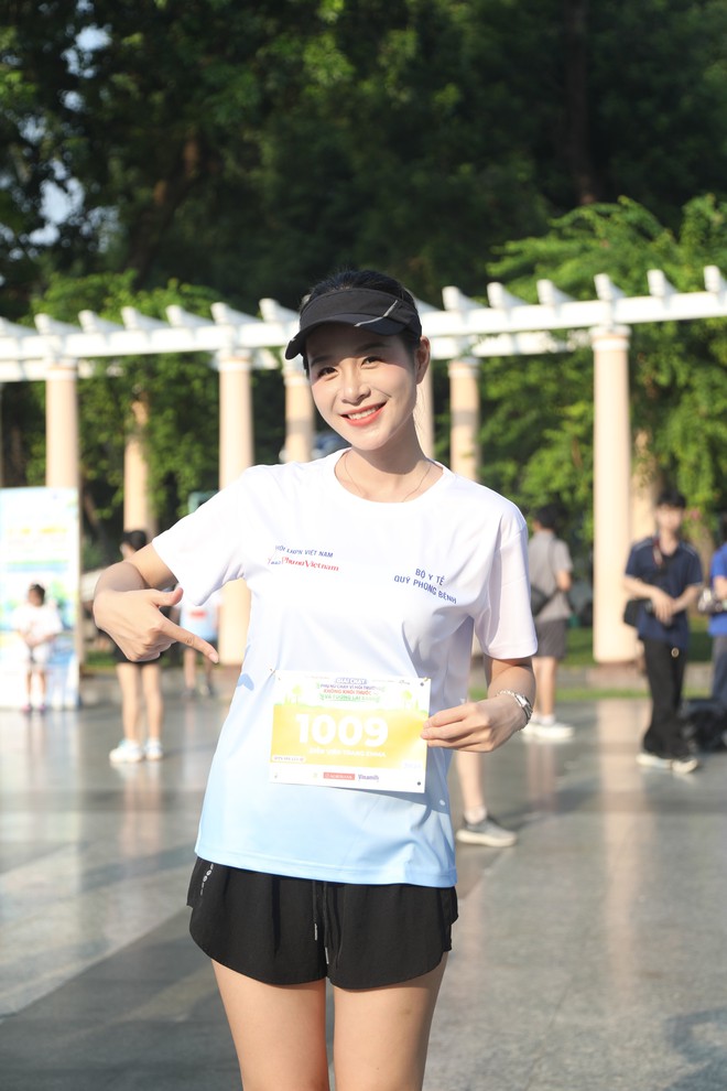 Nghệ sĩ truyền cảm hứng sống khỏe tại giải chạy của Báo Phụ nữ Việt Nam- Ảnh 14.