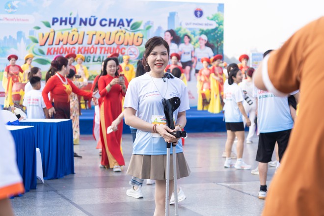 Nghệ sĩ truyền cảm hứng sống khỏe tại giải chạy của Báo Phụ nữ Việt Nam- Ảnh 10.