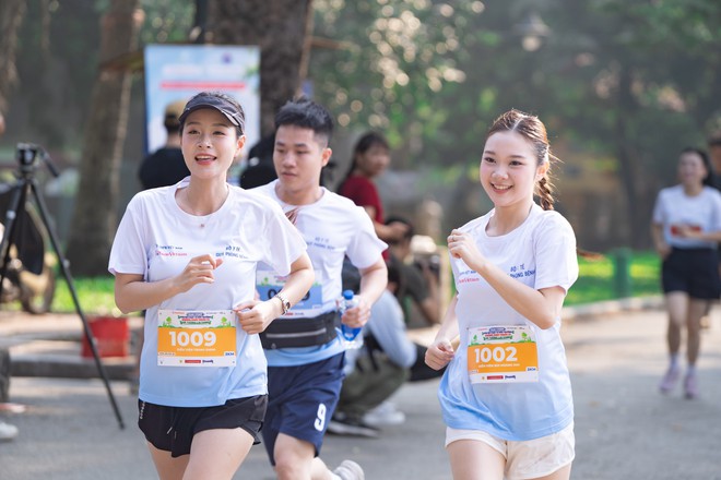 Nghệ sĩ truyền cảm hứng sống khỏe tại giải chạy của Báo Phụ nữ Việt Nam- Ảnh 15.