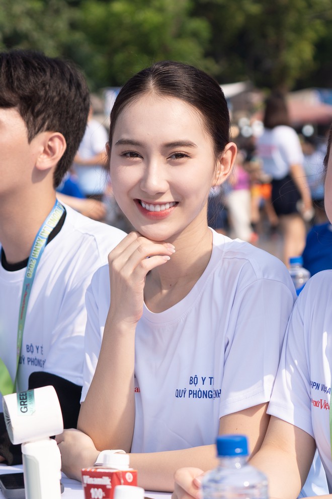 Nghệ sĩ truyền cảm hứng sống khỏe tại giải chạy của Báo Phụ nữ Việt Nam- Ảnh 12.