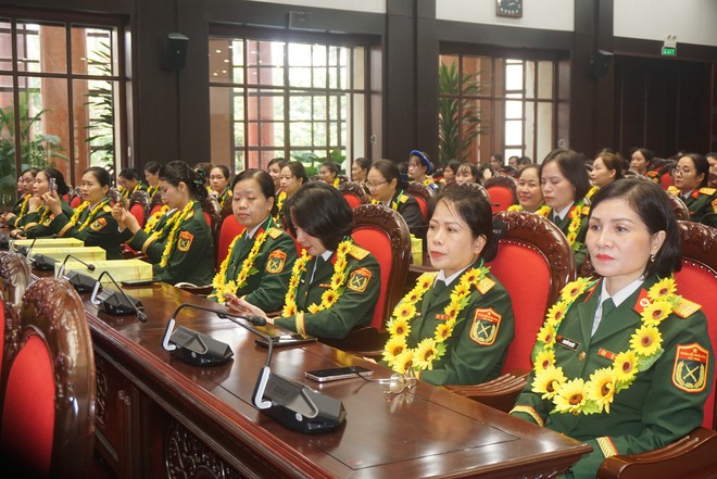 15 tập thể và 64 cá nhân được trao Giải thưởng Phụ nữ Quân đội lần thứ nhất- Ảnh 8.