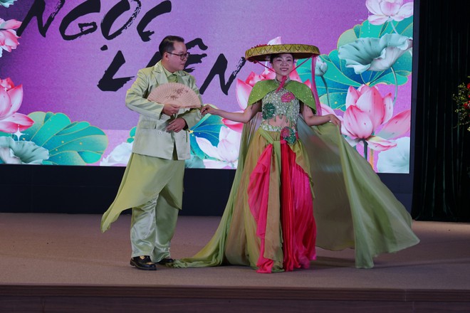 Bản lĩnh của phụ nữ Quản lý xuất nhập cảnh qua cuộc thi “Cặp đôi hoàn hảo - Trí, Tài, Sắc” - Ảnh 6.