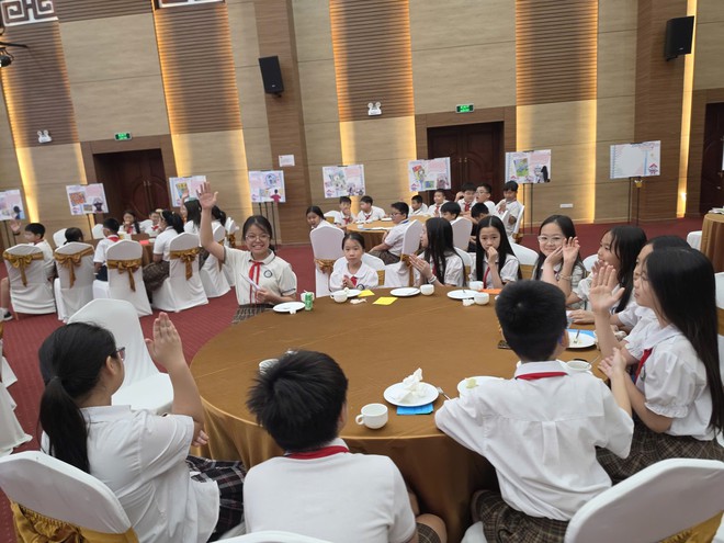 "Lắng nghe em nói": Để trẻ không đơn độc khi tìm kiếm sự giúp đỡ- Ảnh 1.