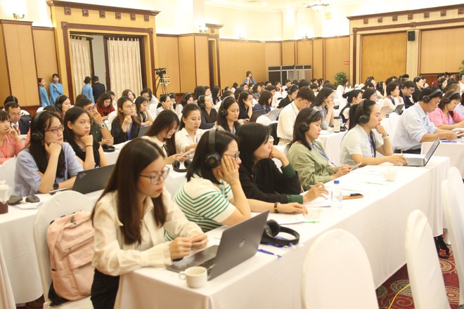 Bảo vệ sức khỏe tâm thần phụ nữ, trẻ em trước những rủi ro của thế giới số- Ảnh 2.